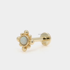 Fleur perlée en or massif 14 carats, fleur perlée, filetage interne, boucle d'oreille à l'arrière plat, lobe, tragus, conque, hélice, piercing d'oreille, calibre 18