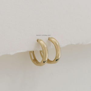 14K Solid Tiny Gold Plain Round Hinged Huggie Hoop Earring, Daily Simple Gold Hoop Earring, Mini Small Hoop, Helix Hoop Earring,