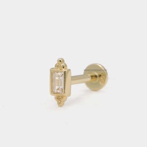 Petites perles en or 14 carats, cz, rectangle baguette, cartilage de l'oreille avec filetage interne, goujon tragus, conque, hélice, boucle d'oreille à dos plat, calibre 18