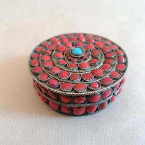 Vintage jewelry box, art nouveau brass trinket box,victorian trinket box, house warming gift for her
