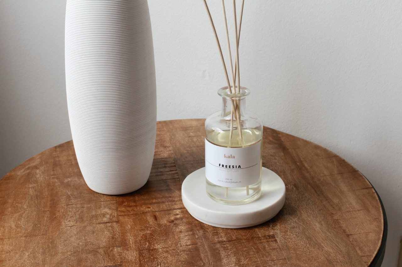 Wooden Essential Oil Diffuser, Essential Oil Diffuser, Minimalist Wooden  Diffusers, Welcome Home Gifts, Birthday Gift, House Warming Gifts 