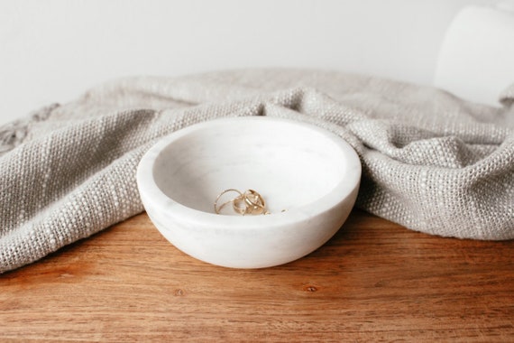 WHITE MARBLE BOWL- Elegant White Marble Bowl | Minimalist Decor | Spice Bowl | Jewelry Bowl | Minimal White Marble bowl | Minimalist Decor |