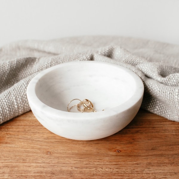 WHITE MARBLE BOWL- Elegant White Marble Bowl | Minimalist Decor | Spice Bowl | Jewelry Bowl | Minimal White Marble bowl | Minimalist Decor |