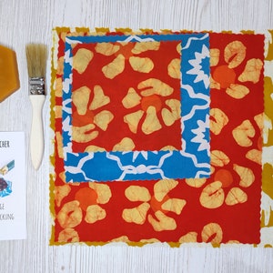 Make your own DIY set of organic beeswax cloths with video instructions - beeswax cloth kit - 4 fabric sizes, beeswax mixture 70g & brush