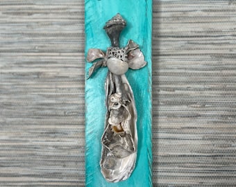 Seashell Cross