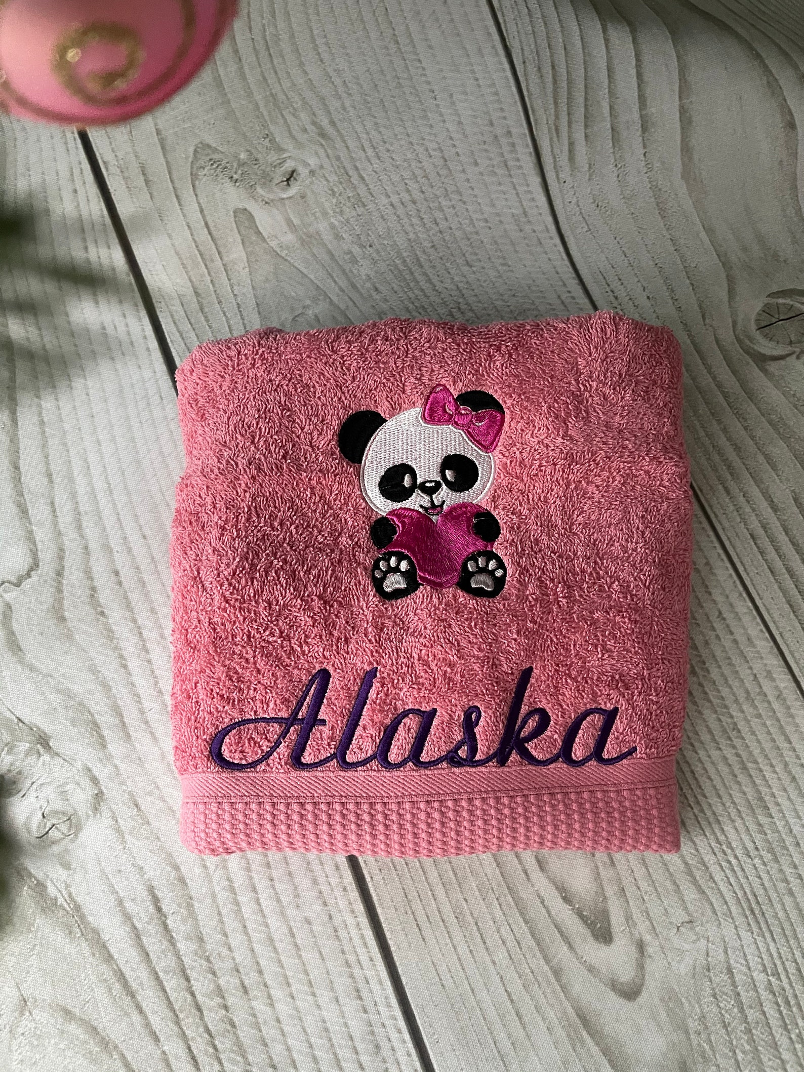Embroidered Personalised Towels for kids Bath towel with | Etsy