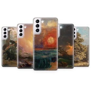Peut inclure: Cinq &eacute;tuis de t&eacute;l&eacute;phone diff&eacute;rents avec des motifs artistiques vari&eacute;s. Les &eacute;tuis sont transparents et laissent appara&icirc;tre les motifs &agrave; travers le plastique. Les motifs comprennent un paysage avec un ours, un paysage marin avec un bateau, un paysage marin avec un coucher de soleil, un paysage marin avec un ciel orageux et un paysage avec un arbre.