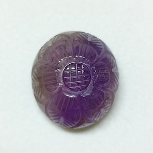 Amethyst Carving, Oval Shape Carving, Natural Amethyst Gemstone carving, Use For Jewelry Making, Pendant jewelry.   65  ct.     S-9549