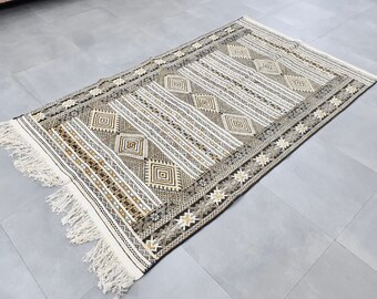 FLATWEAVE MAROKKAANSE RUG, Handgeweven Marokkaans tapijt, borduurwerk Marokkaans tapijt, natuurlijke wollen tapijten, tapis berber, alfombras, berber Teppiche
