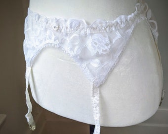 NOS Vintage 80's White Lace Garter Size S/M