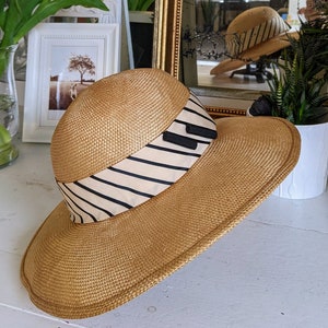 Archival Vintage &#39;60s Designer Mollie Entwistle Strohhut
