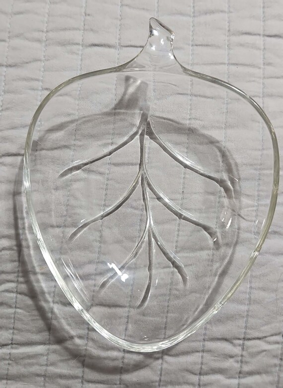 新品未使用 クリスタルガラスの葉の器 クリスタルの葉の形をした皿 - Etsy 日本