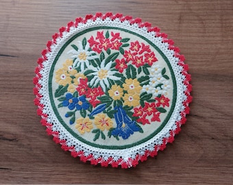 Vintage floral thick soft cotton round table mat, vintage floral embroidery, Vintage home textile, table textile, vintage living (E1)