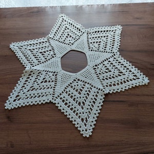 Vintage handmade 6 stars cotton table mat , crochet doily, bottle doily (E4)
