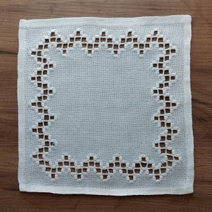 Tapete de mesa de linho bordado vintage Hardanger, tapete de mesa de cozinha retrô vintage Noruega Hardanger bordado design vintage escandinavo (E4)