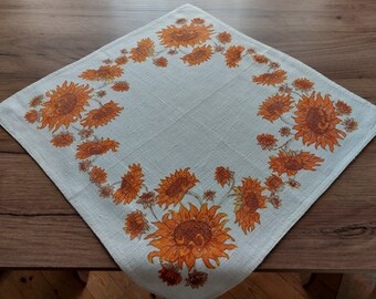 Vintage sunflowers printed cotton square table mat - doily , Scandinavian vintage Home textile, kitchen warming, vase mat , vase doily (E4)
