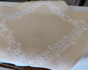 Tappetino da tavolo quadrato ricamato a mano in lino vintage, piccola tovaglia, riscaldamento della cucina, riscaldamento del soggiorno (E1)