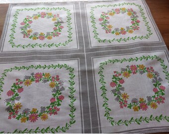 Vintage floral printed small square tablecloth or table mat, kitchen table decor, coffee table tablelcoth, tea table tablelcoth (E4)
