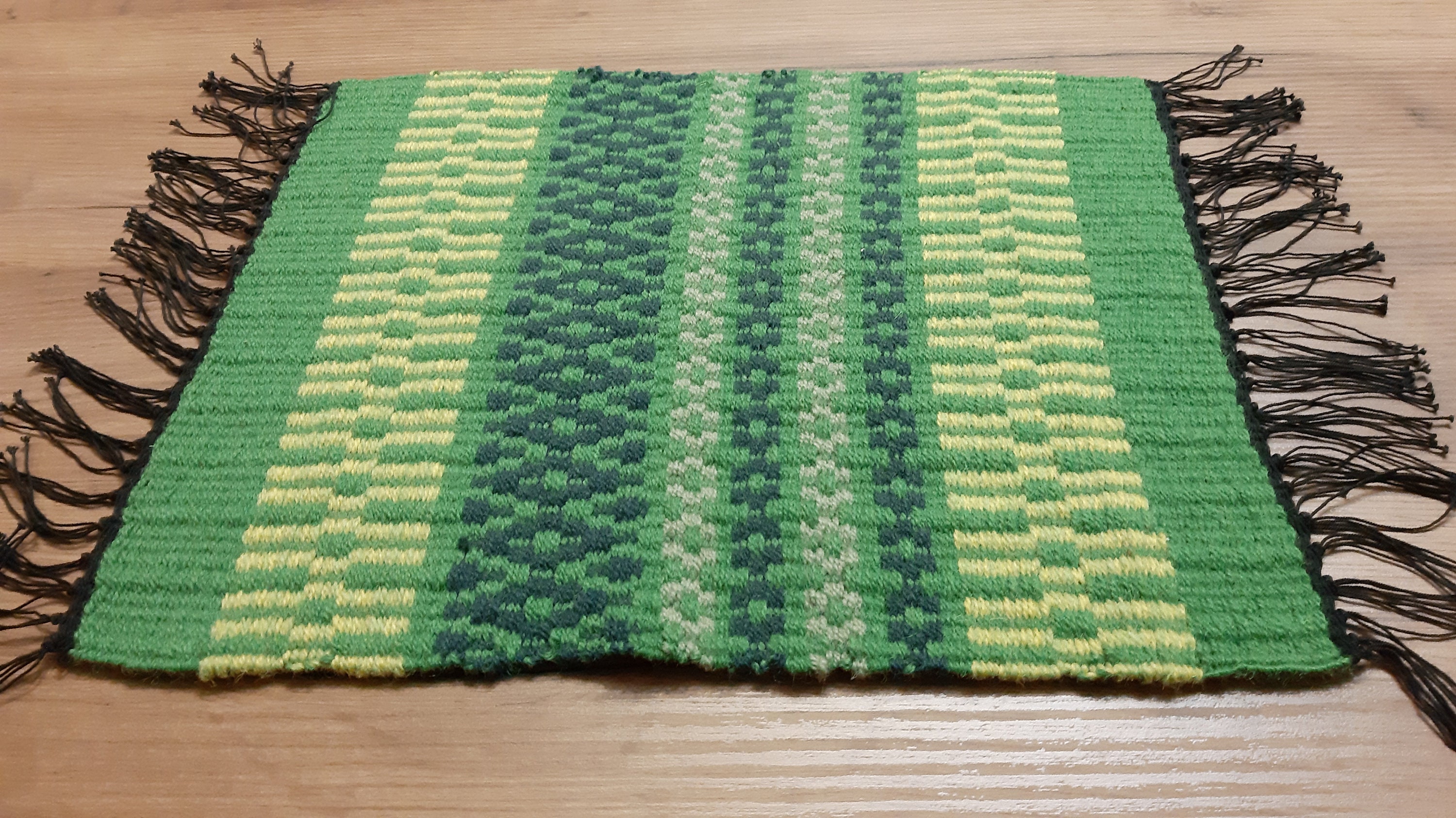 Vintage woven Wool green table mat pot holder vase mat Etsy