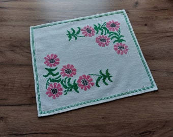 Floral cross stitch embroidered square table mat - doily , Bright pink flowers table decor, Kitchen warming , Lovely kitchen decor (E5)
