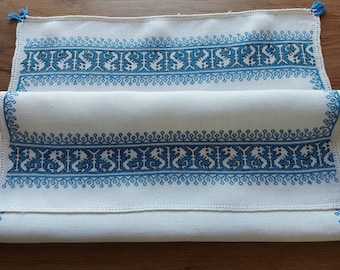Vintage cross stitch Hand embroidered linen table mat , White blue table mat , Design accent  table decor , Vintage Housewarming (E2)