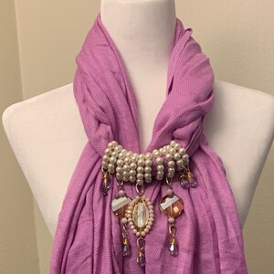 Pashmina - scarf with jewelry