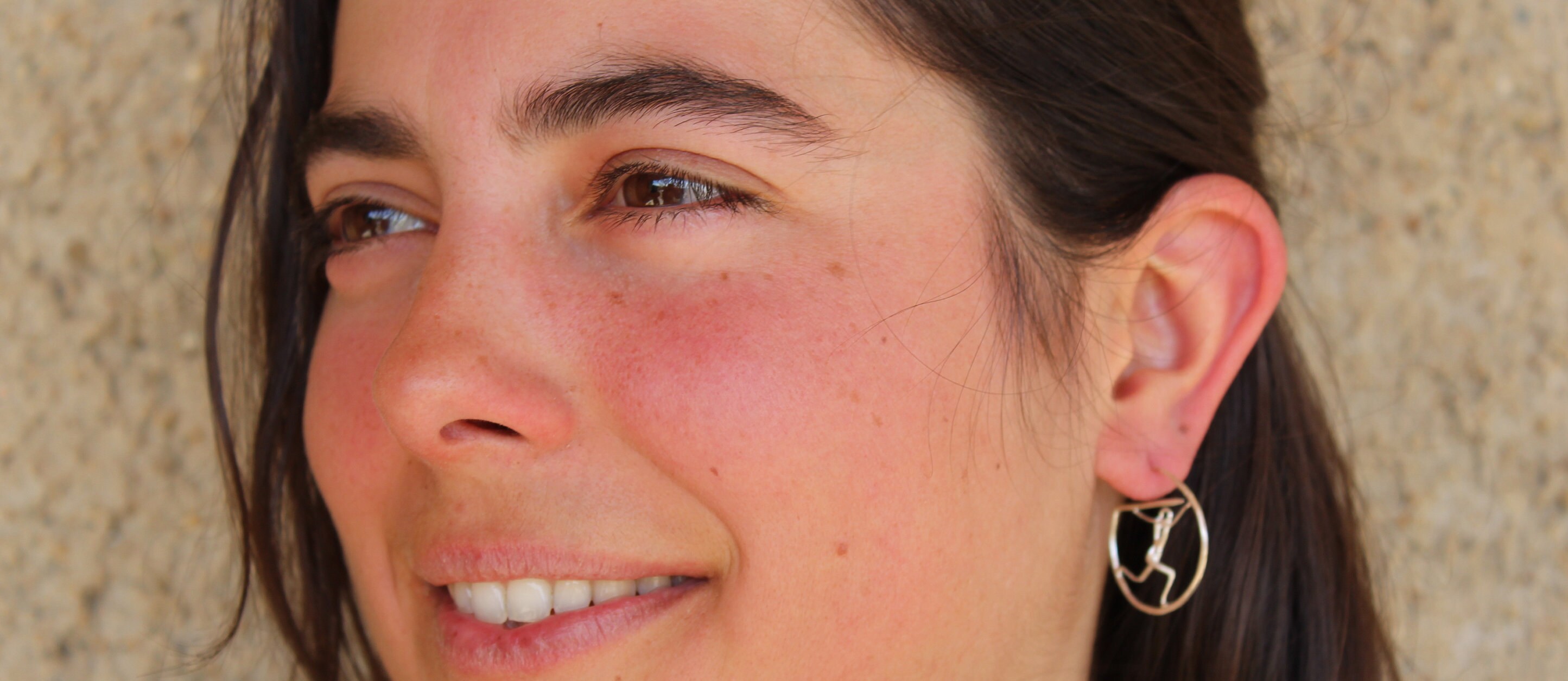 Atletes Javelina ? Javelin ? Javelot ? Javelin Thrower Track and field (earrings) by Lola Cofan