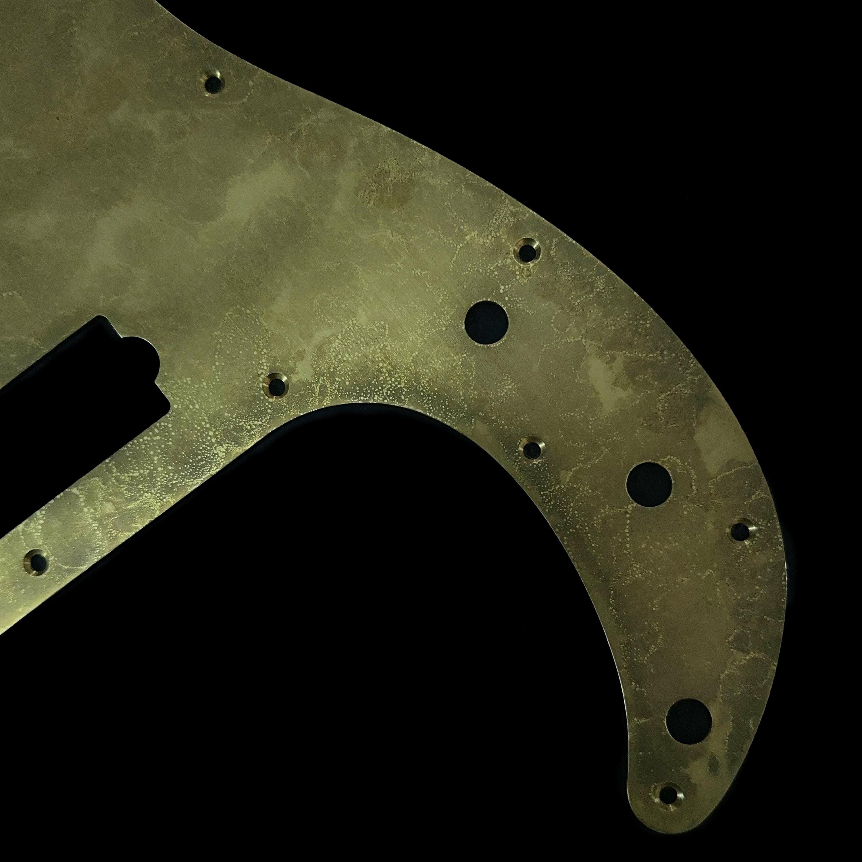 Pベース - プレシジョンベース用ピックガード スクラッチプレート - 13