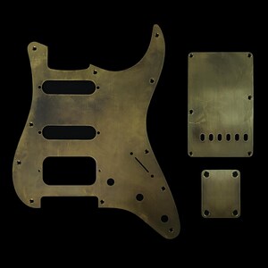 Made-to-Order - Antikes Messing - 11-Loch HSS UNCOVERED Humbucker Stratocaster Pickguard Kratzplatten-Set für Fender - Handgefertigt