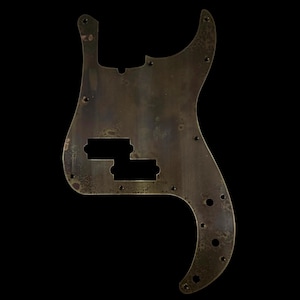 Auf Bestellung - P-Bass / PräzisionsBass 13-Loch Pickguard Kratzplatte für Fender - Relic Gold Messing - Handgefertigt