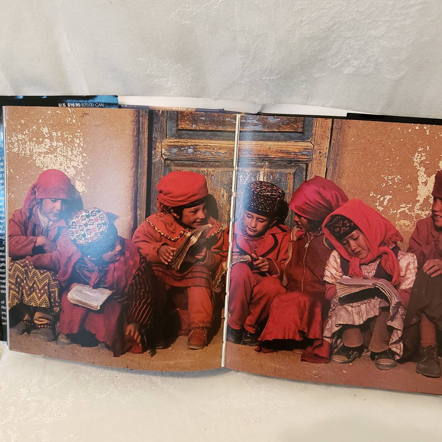 National Geographic Through the Lens, Vintage Books