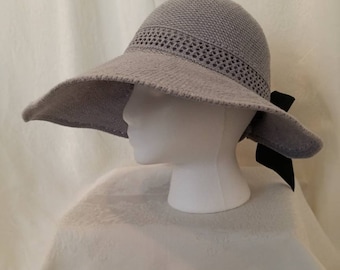 Hat, Sun hats,  Bonnet,  Sun Bonnet,  Summer Hat, Hats, Sun Visors,  Visor,  Grey Bonnet, Vintage Bonnet