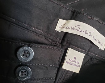 Jeans, Vintage jeans, Designer Jeans, Gloria Vanderbilt jeans, Khakis, ladies jeans, girls jeans, Junior Jeans, crop jeans, blue jeans,