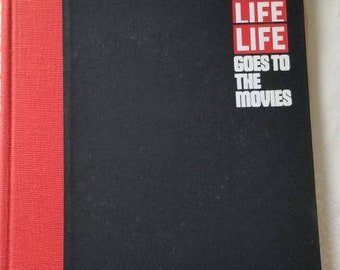 ★激レア　美品　海外本　LIFE LIFE GOES TO THE MOVIES Amazon.com: Life Goes to the Movies: 9780671790004: LIFE: Books