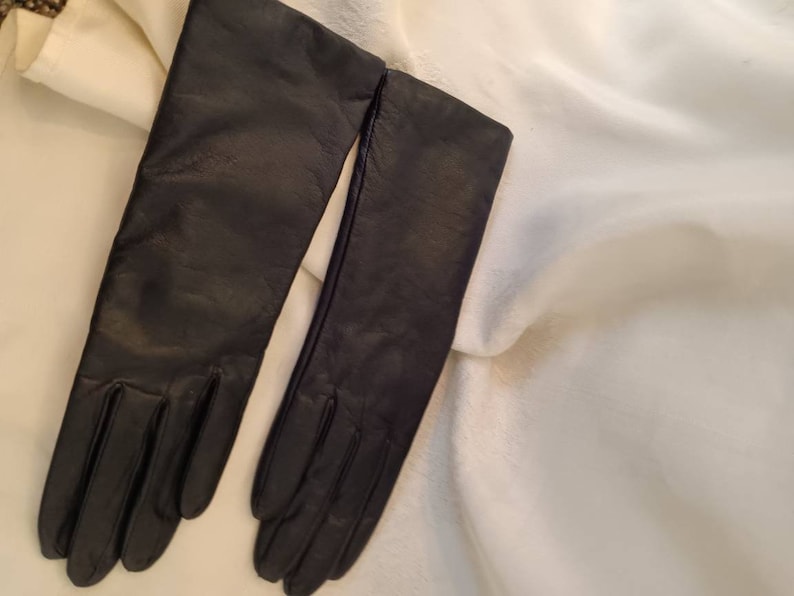 Gloves, vintage gloves, designer gloves, women's accessories, junior accessories, cashmere gloves, leather gloves, deep blue gloves, Grandoe image 2