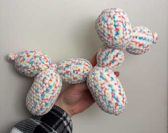 Perro de peluche con forma de globo, tejido a crochet
