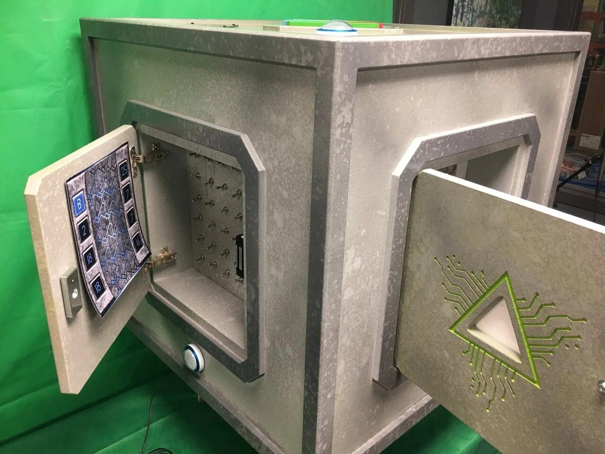 The Space Cube Portable Escape Room Amazing Standalone Escape Room Cube