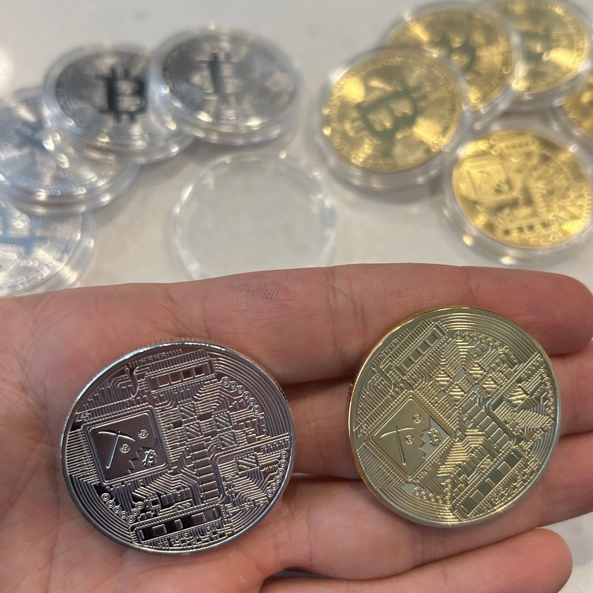 Bitcoin Physical Crypto Coin BTC Cryptocurrency Collectables High Quality  Heavy Token Merch Tech Art Logo Golf Ball Marker Coins for Friend - Etsy