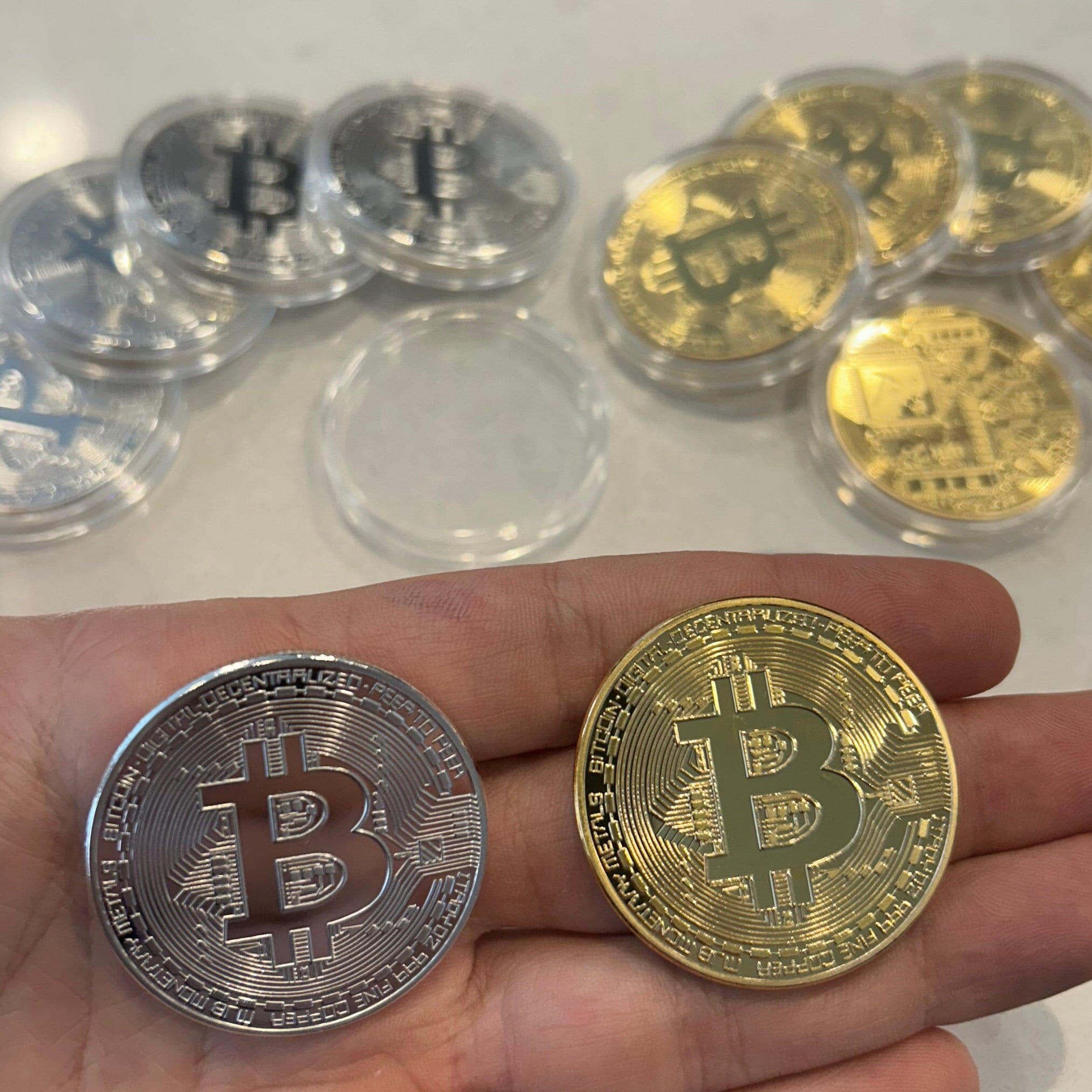 Bitcoin Physical Crypto Coin BTC Cryptocurrency Collectables High Quality Heavy Token Merch Tech Art logo Golf Ball Marker Coins for Friend