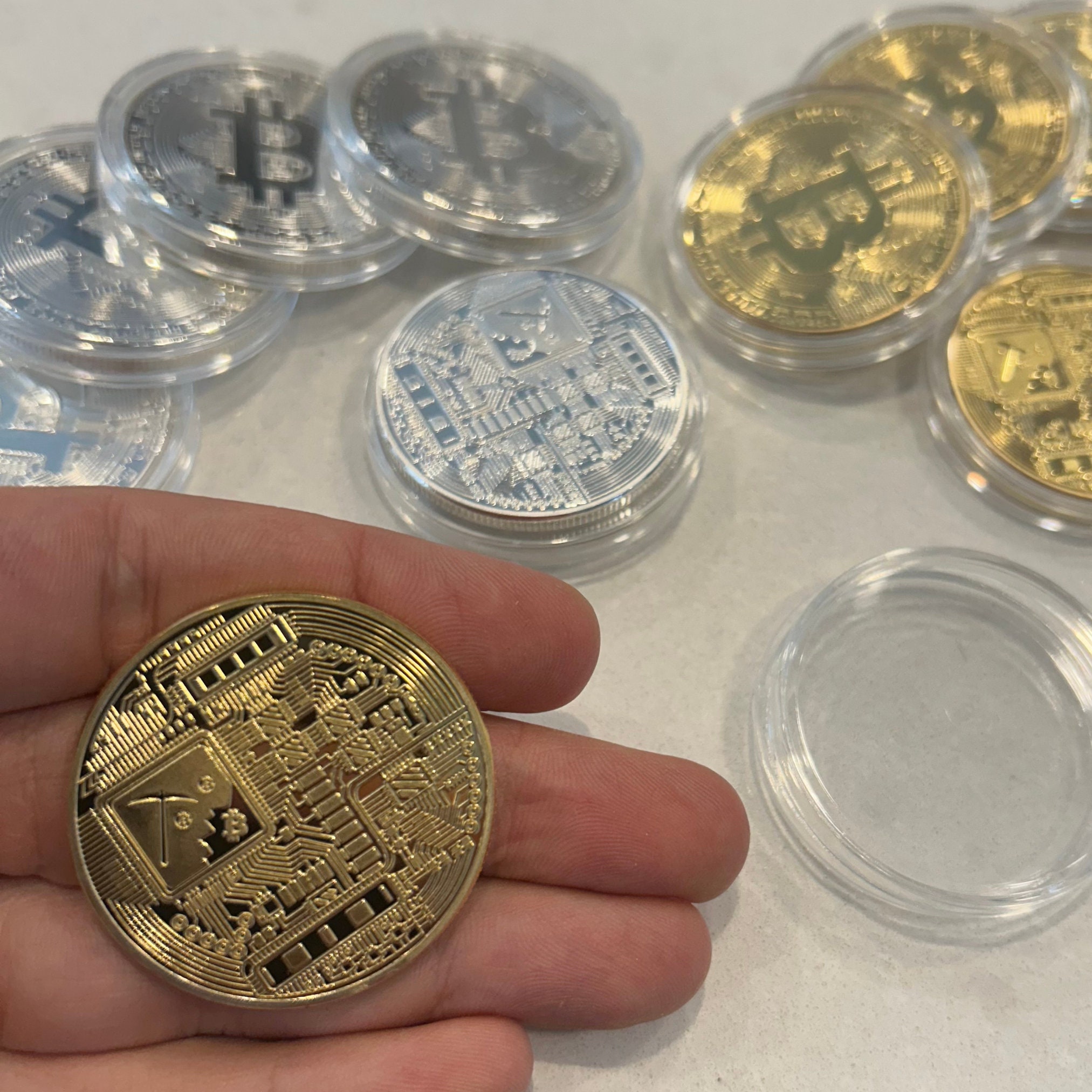 Bitcoin Physical Crypto Coin BTC Cryptocurrency Collectables High Quality  Heavy Token Merch Tech Art Logo Golf Ball Marker Coins for Friend - Etsy