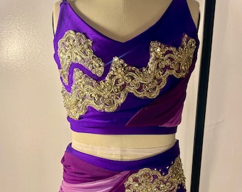 Traje de baile morado