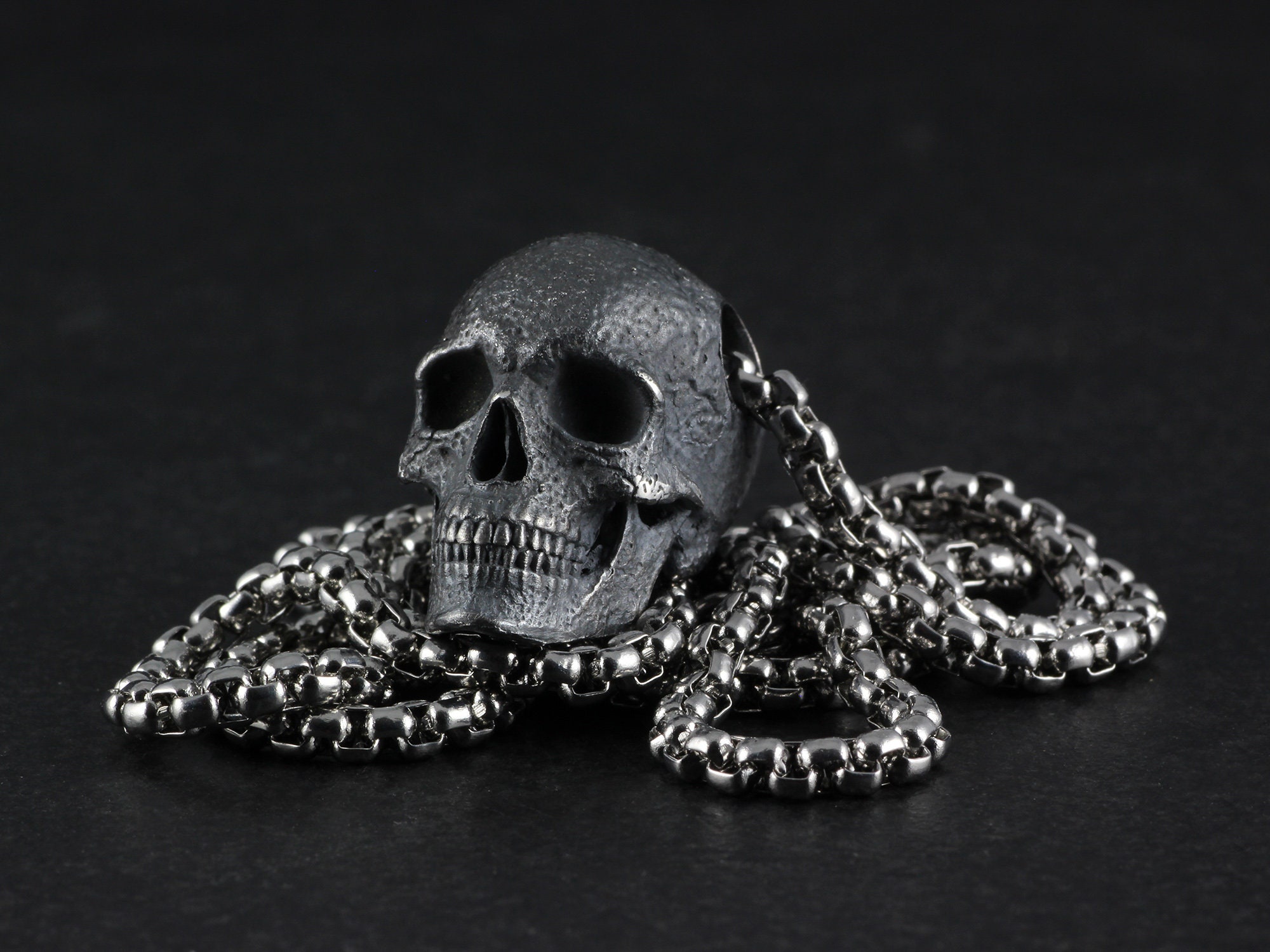 Collana Uomo In Pelle Con Ciondolo Teschio Acciaio Inox - Lunghezza 50 Cm, Chiusura A Moschettone - Foto 13