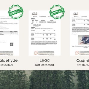 K&ouml;nnte beinhalten: Drei SGS-Pr&uuml;fberichte mit "COMPLETE"-Stempeln, die zeigen, dass das Produkt auf Formaldehyd, Blei und Cadmium gepr&uuml;ft wurde und nicht nachgewiesen wurde.