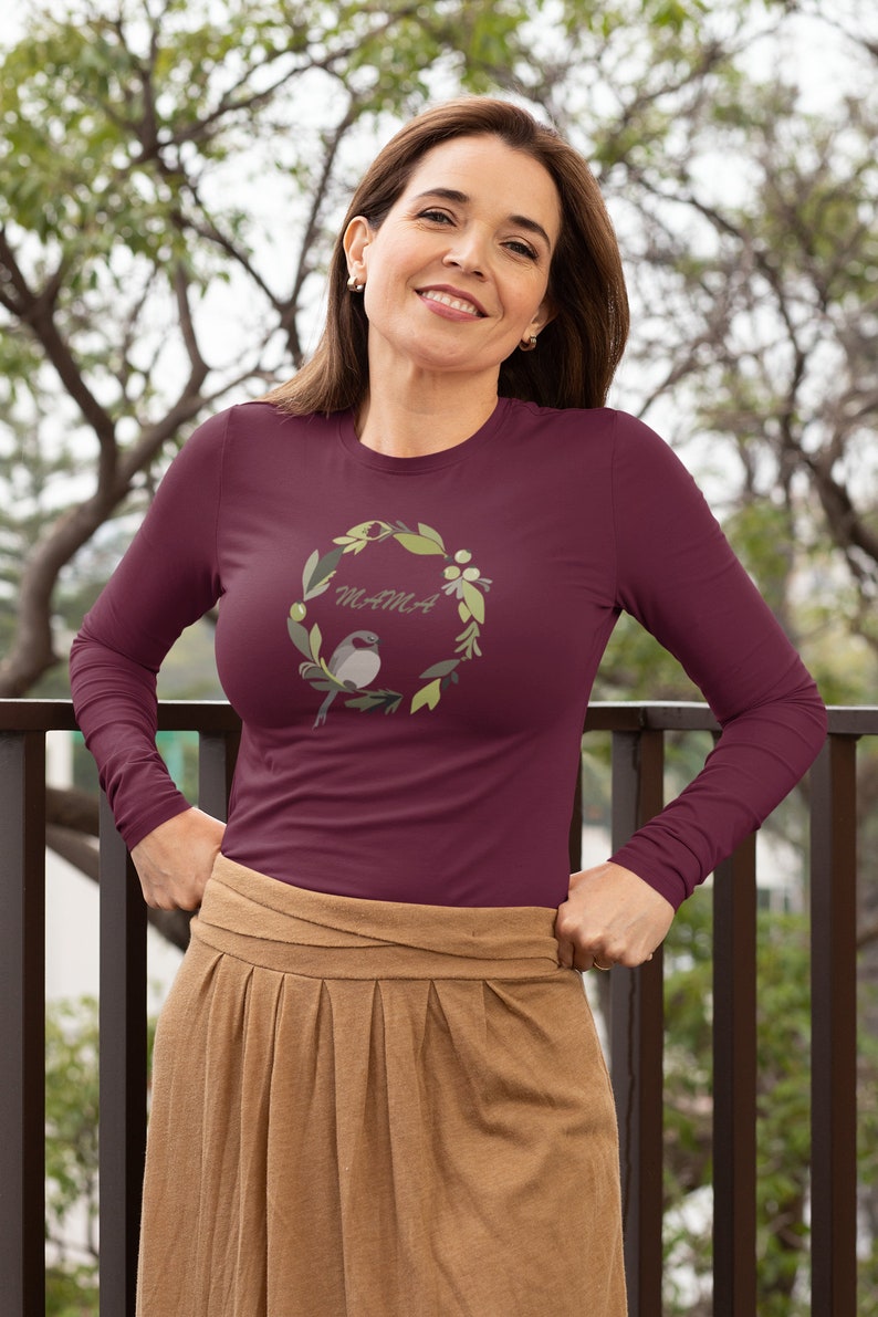 Flowers Birdie Mama T-Shirt Gifts for mom Mom birthday gift Mom life Step mom gift Mother daughter Mother day gift New mom gift