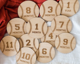 Baseball Monatliche Baby Meilenstein Scheiben, Holz Monatliche Meilenstein Marker, Neugeborenen Monat und Jahr Requisiten, Babyparty, Baby Geschenk, Baseball Mama