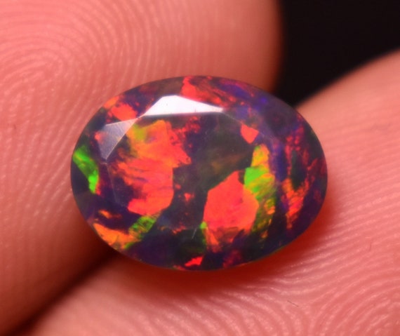 Opale Noire Naturelle D'Éthiopie - Cabochon Coussin 17x8mm - Éclat Welo Fire Exceptionnel