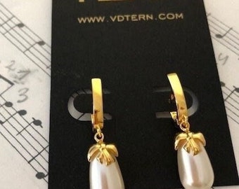 White  Drop pearl earrings with gold plating 925 silver Latch  Back, jewelry, gift for women, wedding earrings, gift for her