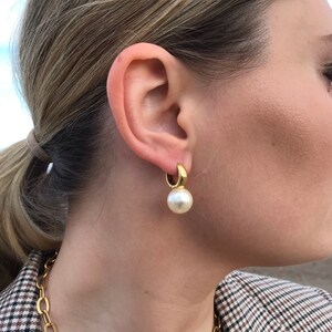 White pearl earrings with gold plating 925 silver leverback, jewelry, gift for women, wedding earrings, gift for her
