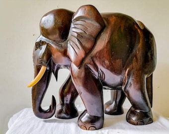 Handicraft Wooden Elephant Decors, Elephant Statue, Elephant Figurine, Elephant Ornament, Elephant Home Decoration, Elephant Sculpture