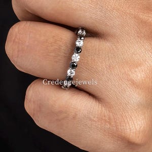 Black &White Round Moissanite Band, Alternative Stacking Band, Black And White Eternity Band Diamond Band 14K Gold Minimalist Stackable Band